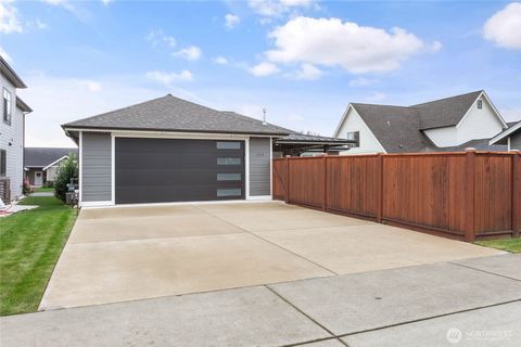 Photo of 1725 Aaron Drive, Lynden, WA 98264 (MLS # 2465730)