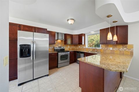 Photo of 1535 J Street, Walla Walla, WA 99362 (MLS # 2436024)