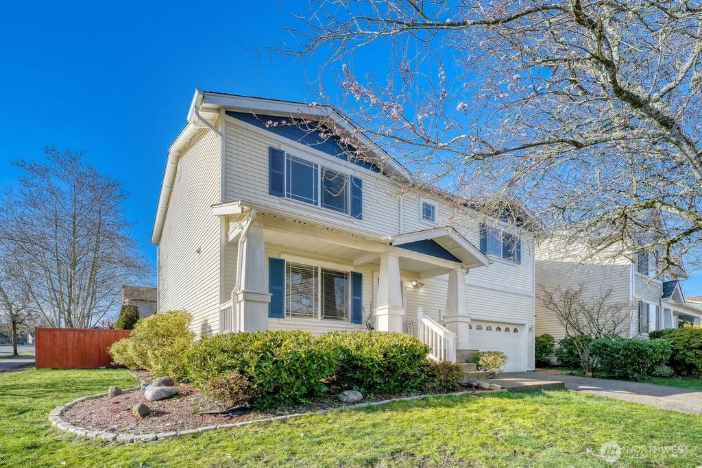 Photo of 825 SW 361st Street, Federal Way, WA 98023 (MLS # 2487094)