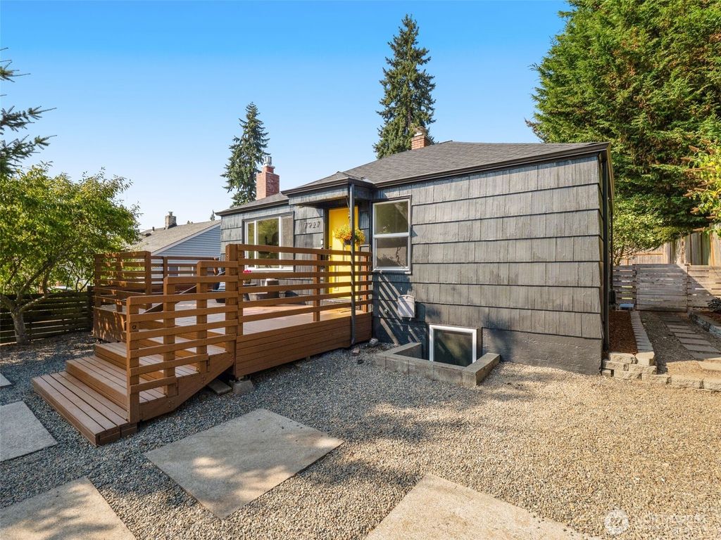 Photo of 7927 27th Avenue SW, Seattle, WA 98126 (MLS # 2428763)