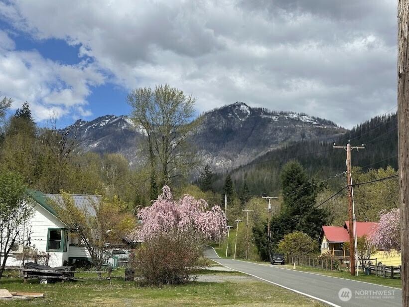 71667 NE Old Cascade Hwy