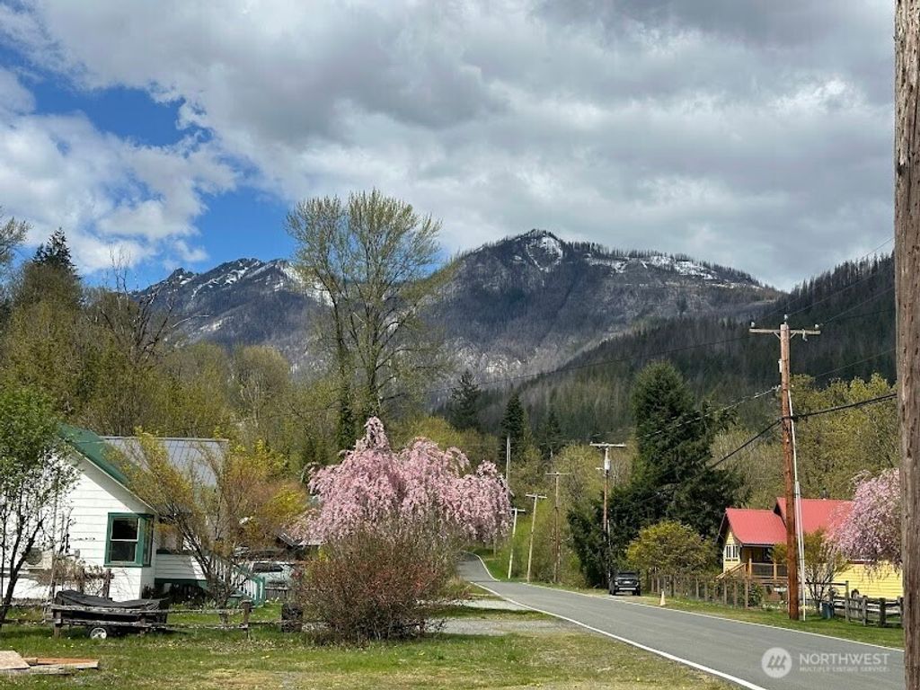 Photo of 71667 NE Old Cascade Hwy Hwy, Skykomish, WA 98288 (MLS # 2365231)