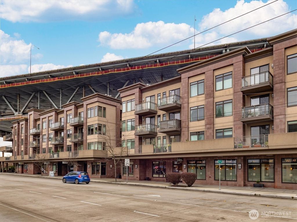 Photo of 3217 Eastlake Avenue E #210, Seattle, WA 98102 (MLS # 2496411)