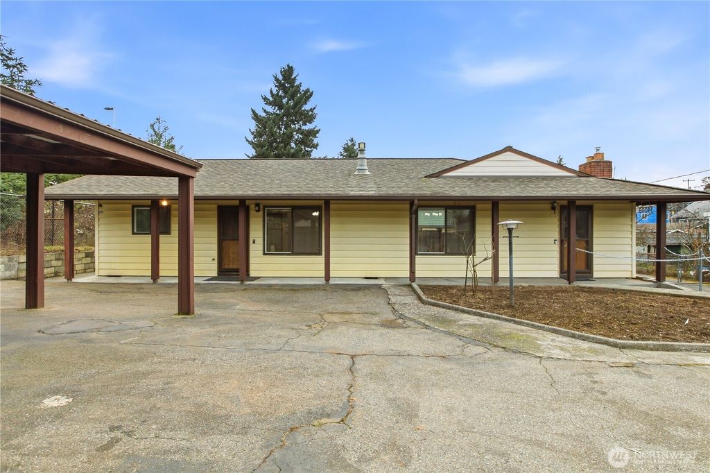 Photo of 14008 24th Avenue S, SeaTac, WA 98168 (MLS # 2471965)