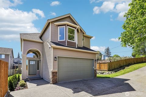 Photo of 4051 E J St St, Tacoma, WA 98404 (MLS # 2513671)