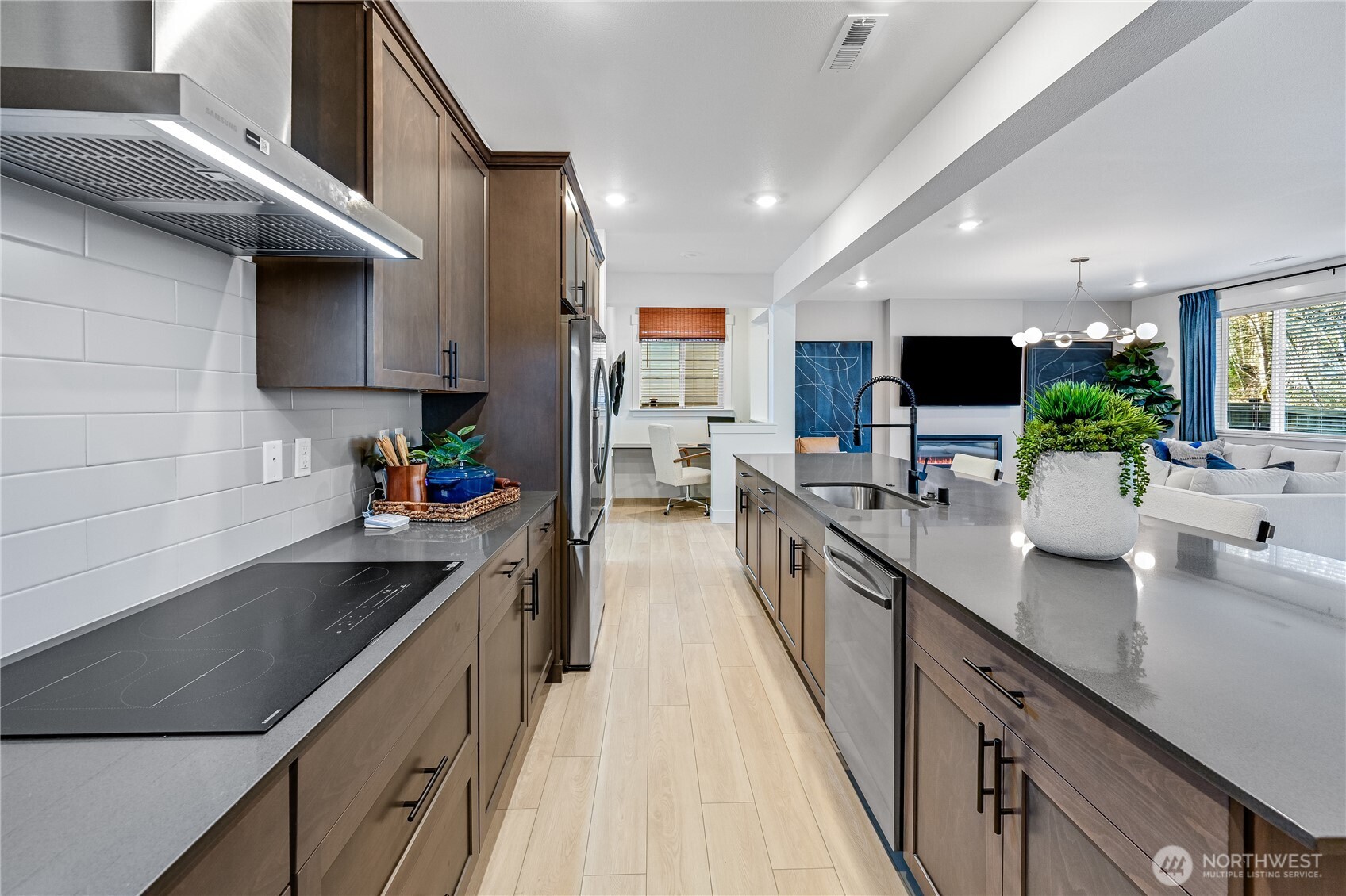 32133 Pacific Avenue SE