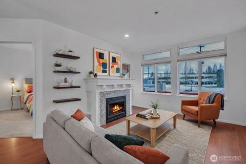 Photo of 18 Dravus Street #207, Seattle, WA 98109 (MLS # 2469525)