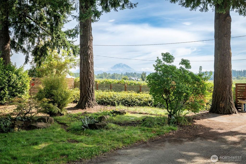 Photo of 36602 224th Avenue SE, Enumclaw, WA 98022 (MLS # 2431314)