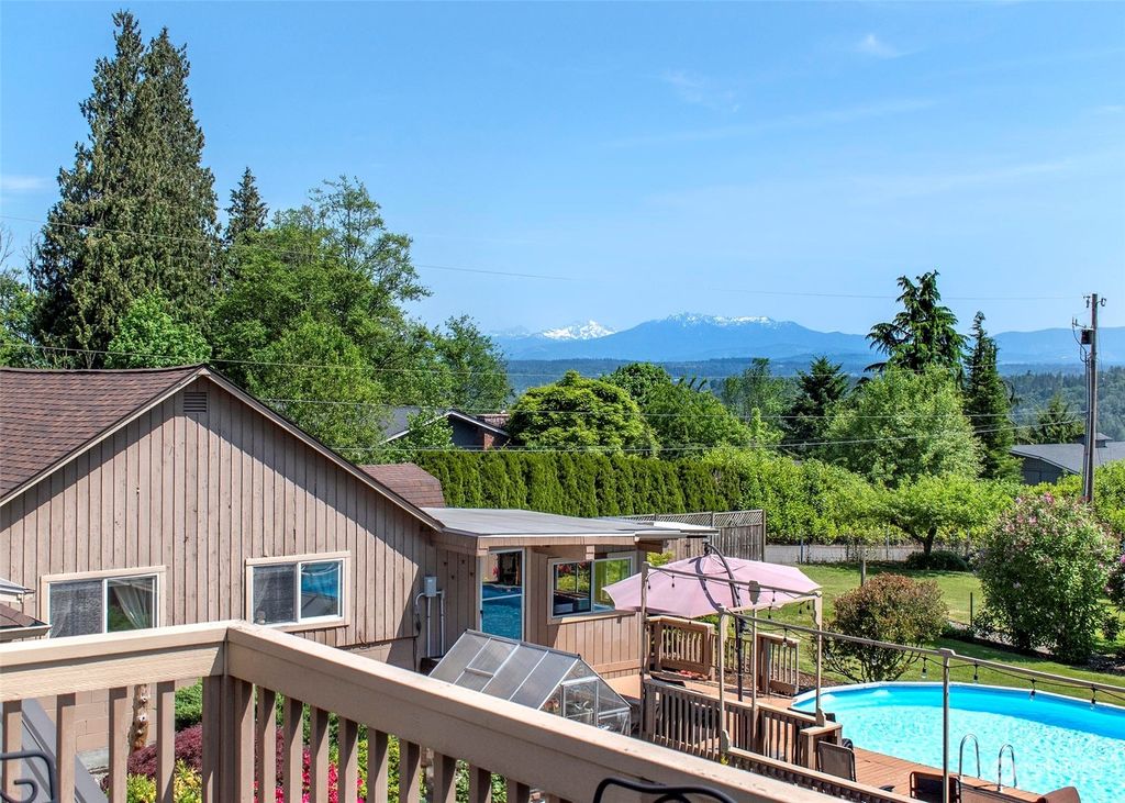 Photo of 15603 Broadway Avenue, Snohomish, WA 98296 (MLS # 2072487)