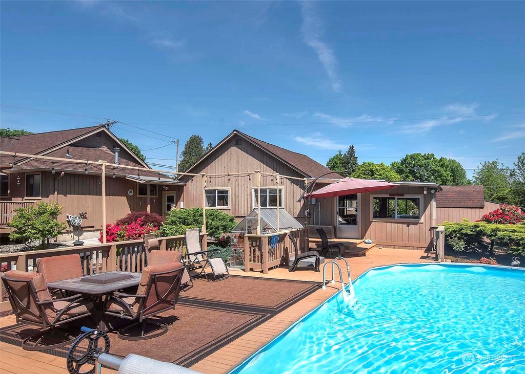 Photo of 15603 Broadway Avenue, Snohomish, WA 98296 (MLS # 2072487)