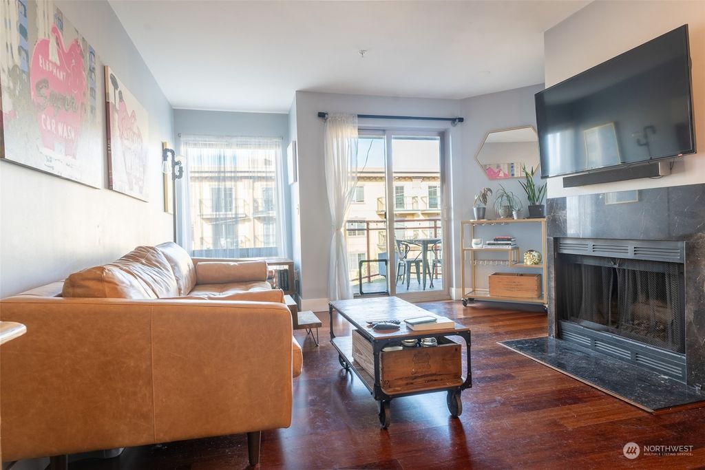 Photo of 711 E Denny Way #401, Seattle, WA 98122 (MLS # 2323385)