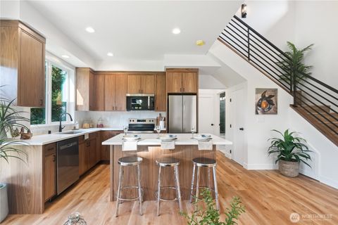 Photo of 2907 Cedarwood Avenue, Bellingham, WA 98225 (MLS # 2514849)