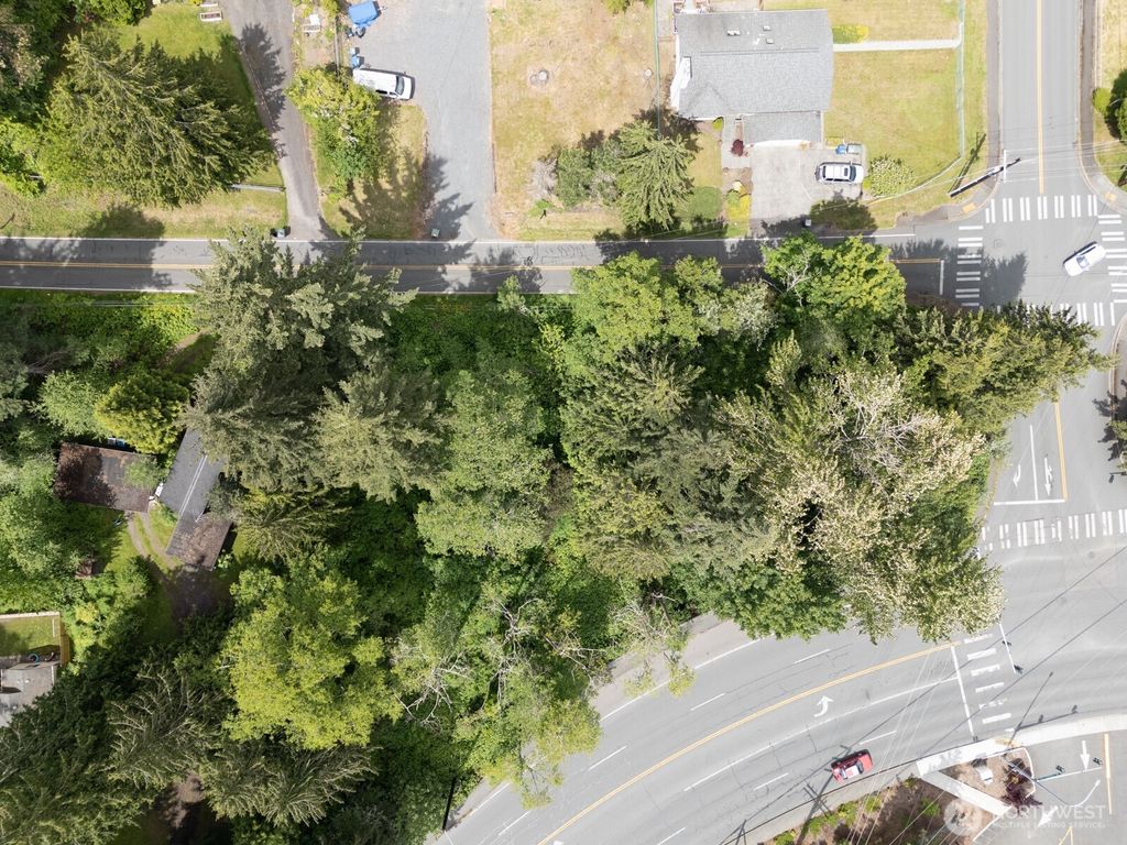 Photo of 9511 Edmonds Way, Edmonds, WA 98020 (MLS # 2378498)