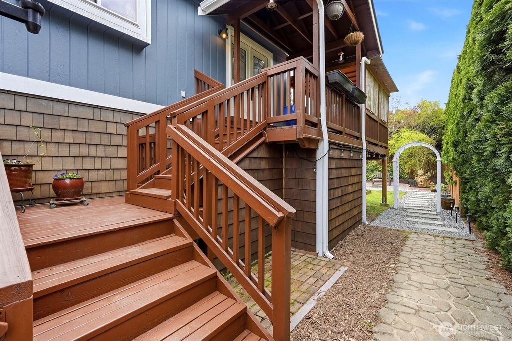 Photo of 7731 Cedar Place SE, Snoqualmie, WA 98065 (MLS # 2508550)