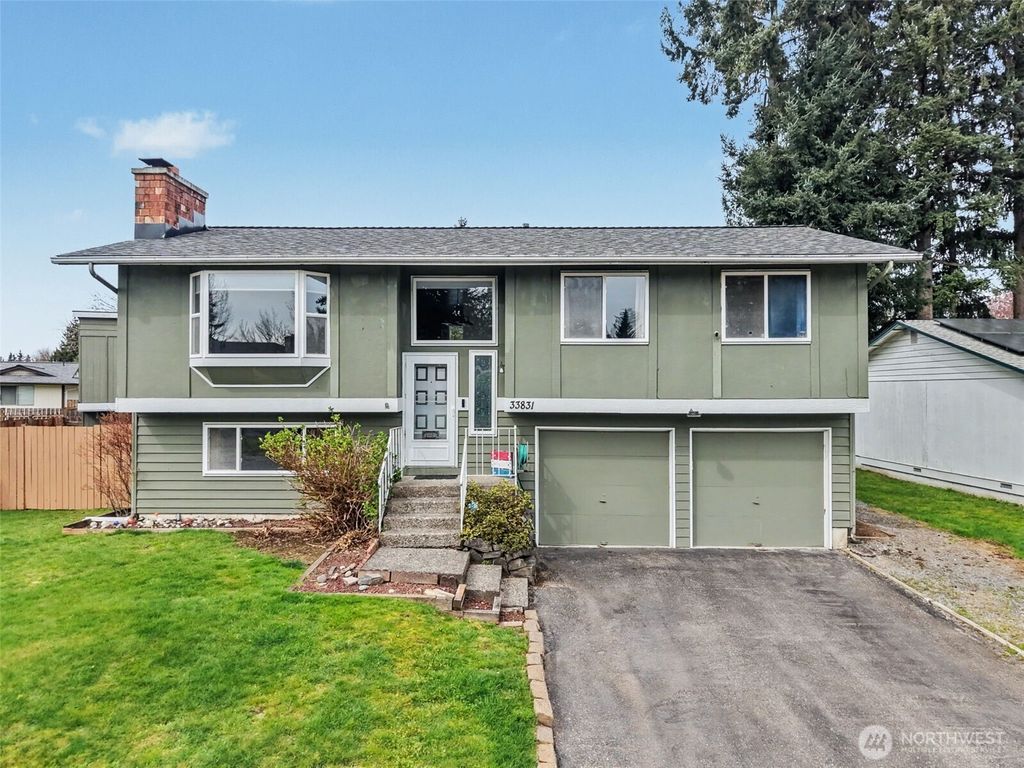 Photo of 33831 37th Avenue SW, Federal Way, WA 98023 (MLS # 2499401)