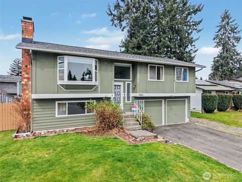 Photo of 33831 37th Avenue SW, Federal Way, WA 98023 (MLS # 2499401)