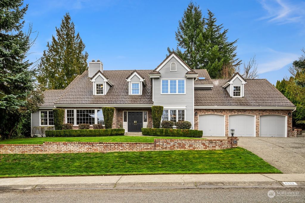 Photo of 4522 172nd Avenue SE, Bellevue, WA 98006 (MLS # 2203813)