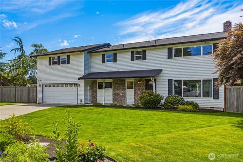 Photo of 4930 183rd Place SW, Lynnwood, WA 98037 (MLS # 2545355)