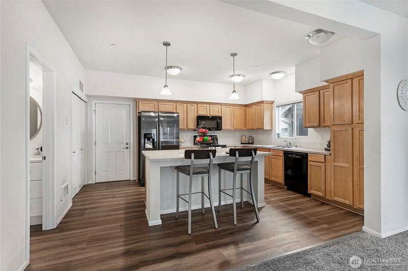 351 Tremont Avenue 102