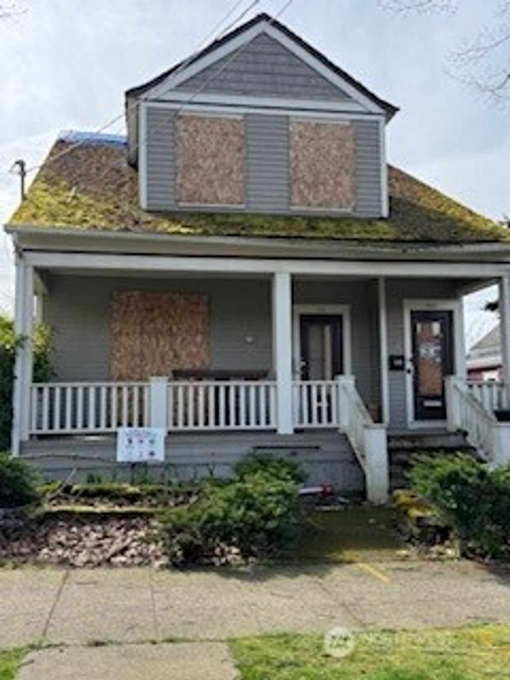 Photo of 905 NW 64th St, Seattle, WA 98107 (MLS # 2386516)