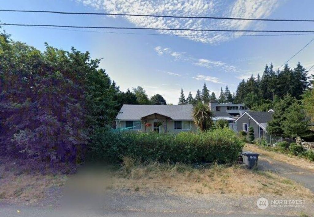 Photo of 209 SW 155th Street, Burien, WA 98166 (MLS # 2186233)