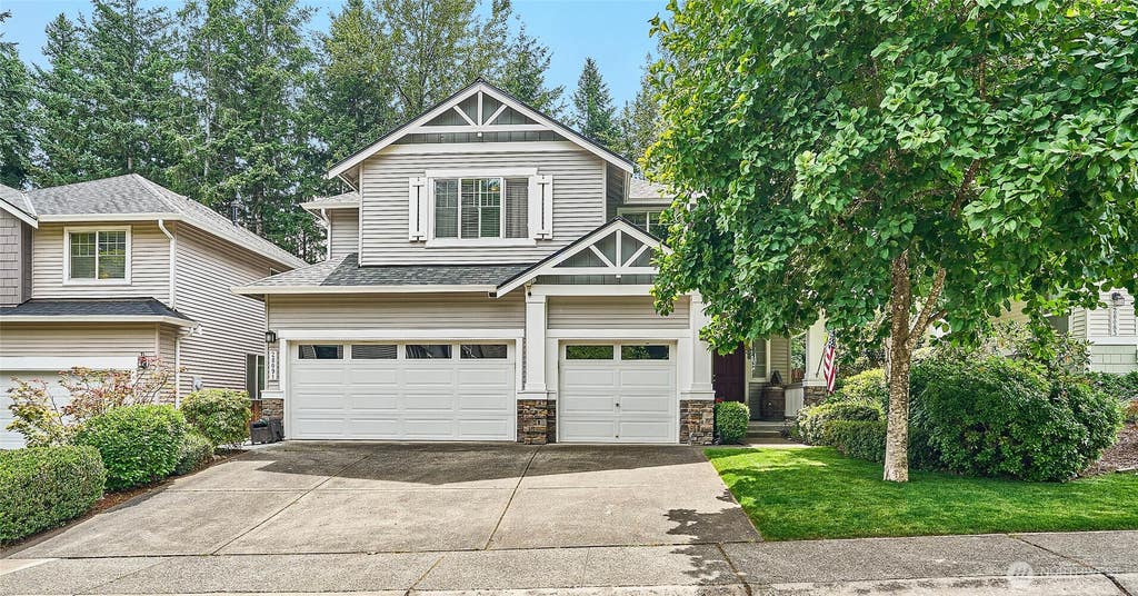 Photo of 28091 Maple Ridge Way SE, Maple Valley, WA 98032 (MLS # 2558933)