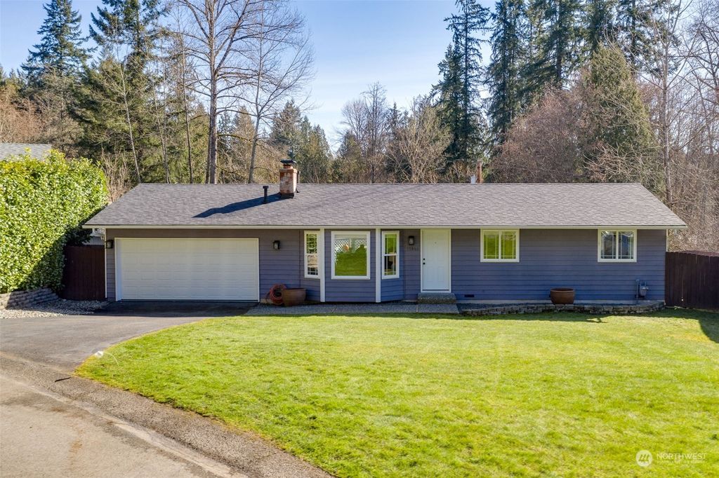 Photo of 15846 199th Avenue NE, Woodinville, WA 98077 (MLS # 2211937)