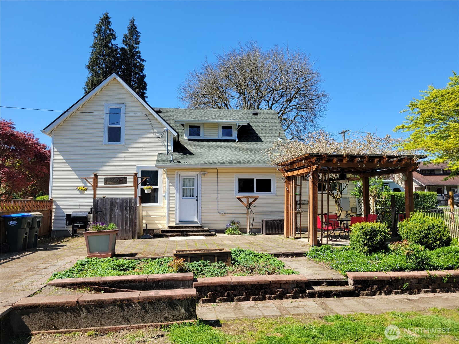 620 S 2nd Street