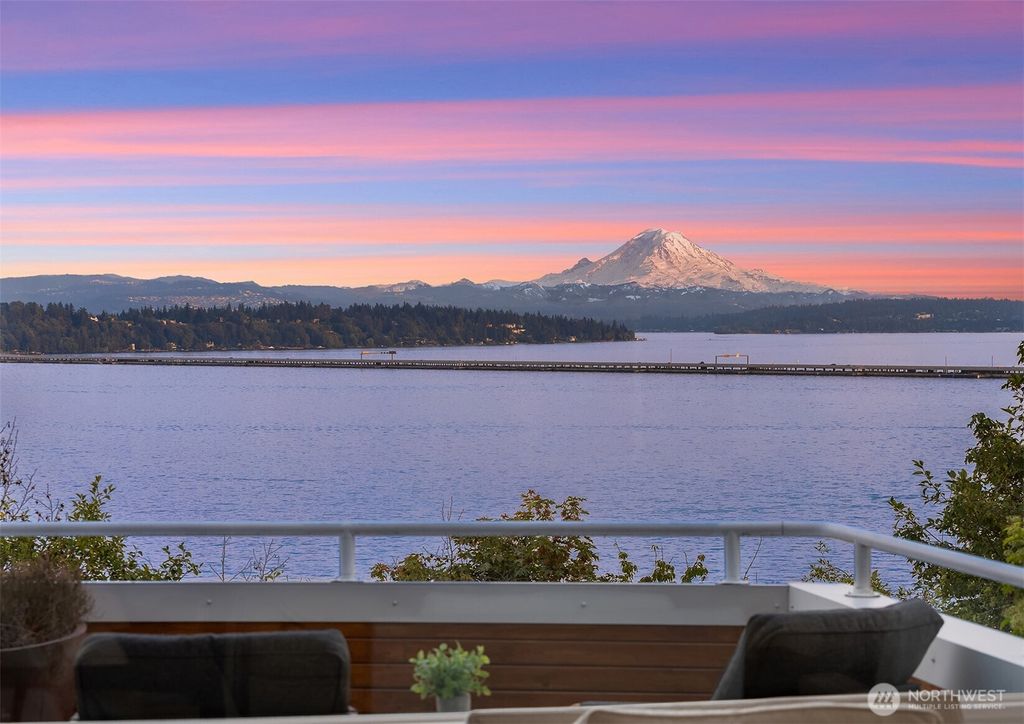 Photo of 3638 49th Avenue NE, Seattle, WA 98105 (MLS # 2427977)