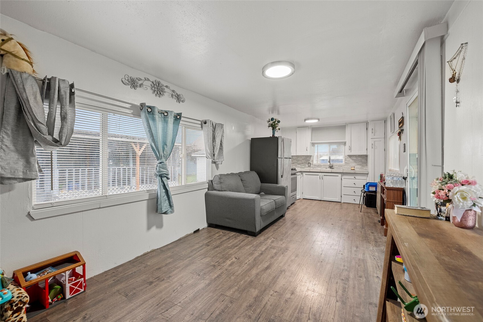 20420 Lafayette Road 11