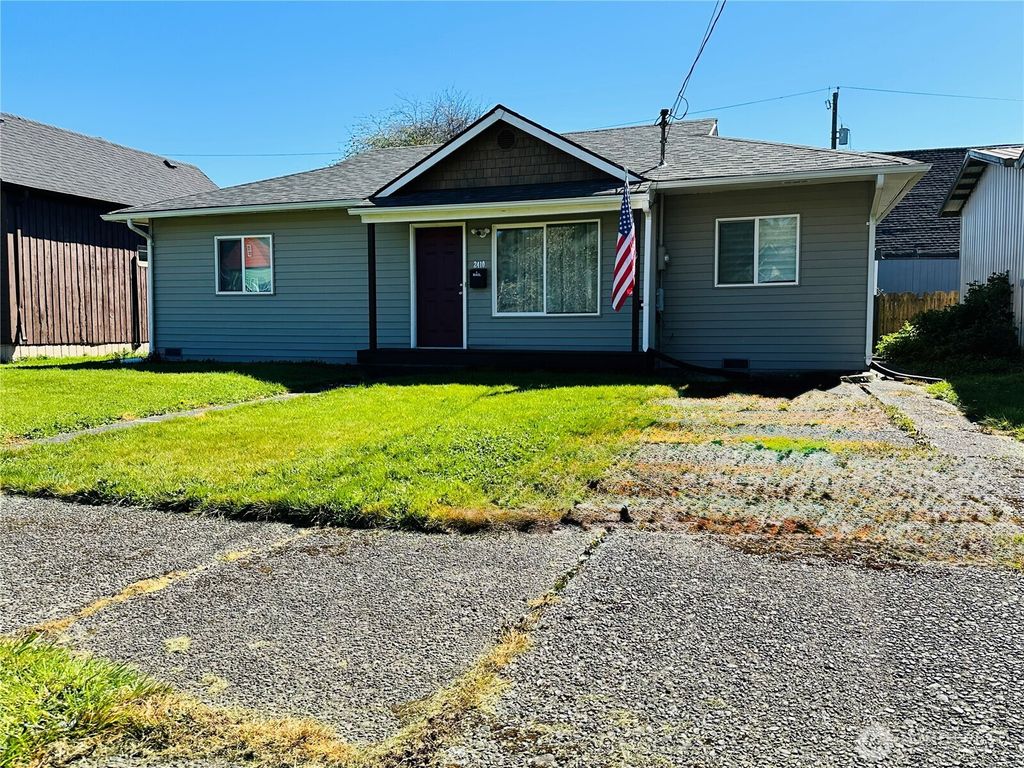 Photo of 2410 Pacific Avenue, Hoquiam, WA 98550 (MLS # 2503134)