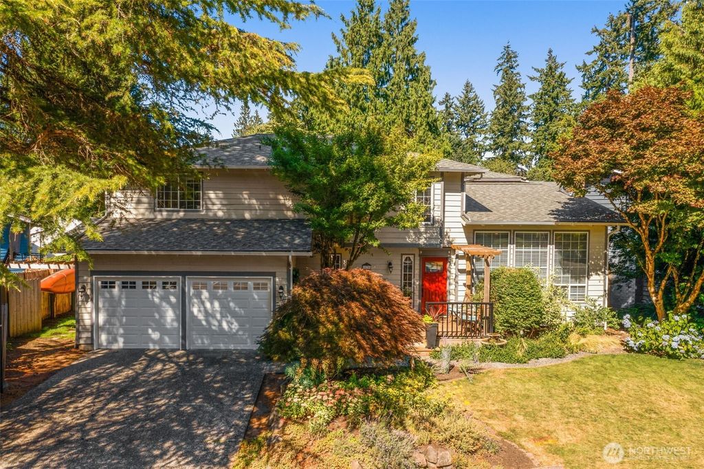 Photo of 18708 SE 43rd Street, Issaquah, WA 98027 (MLS # 2413851)