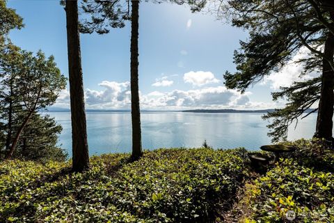Photo of 1912 Hunskor Road, Oak Harbor, WA 98277 (MLS # 2366714)
