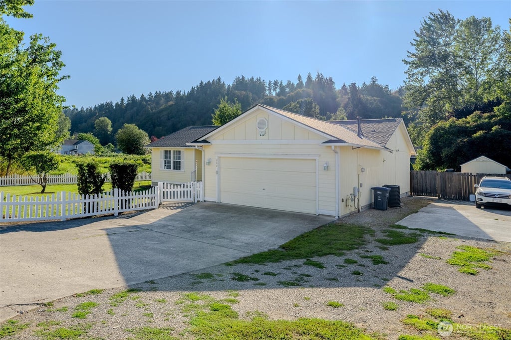 Photo of 559 Algona Boulevard N, Algona, WA 98001 (MLS # 2584783)