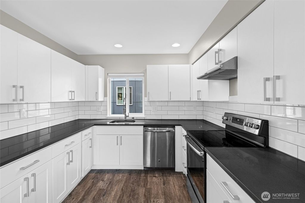 Photo of 2732 S Andover Street, Seattle, WA 98108 (MLS # 2472298)