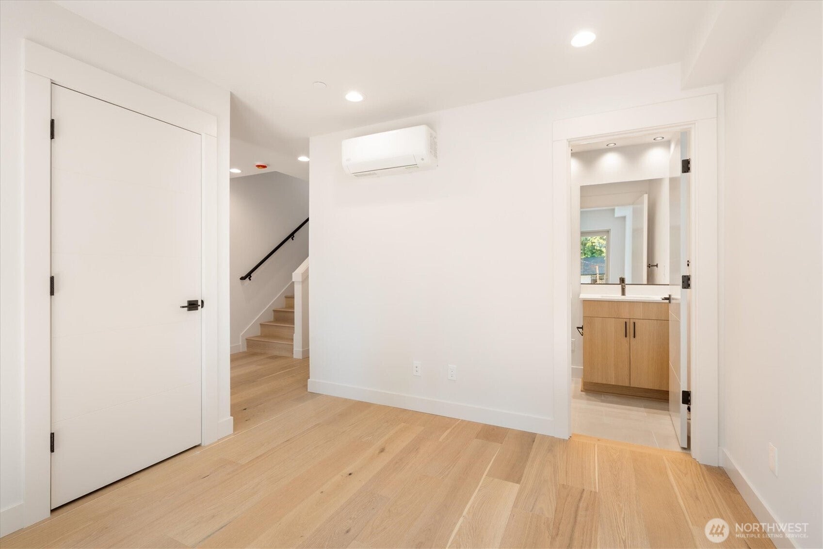 18032 Sunnyside Avenue N
