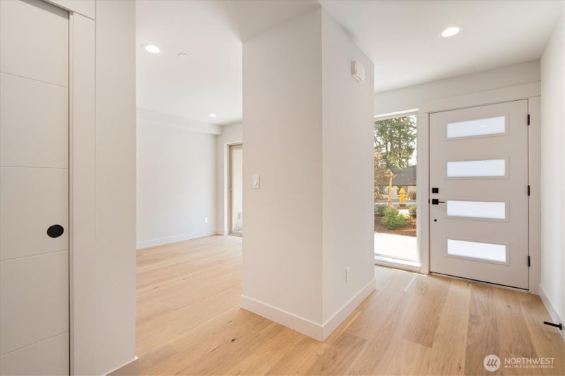 18032 Sunnyside Avenue N