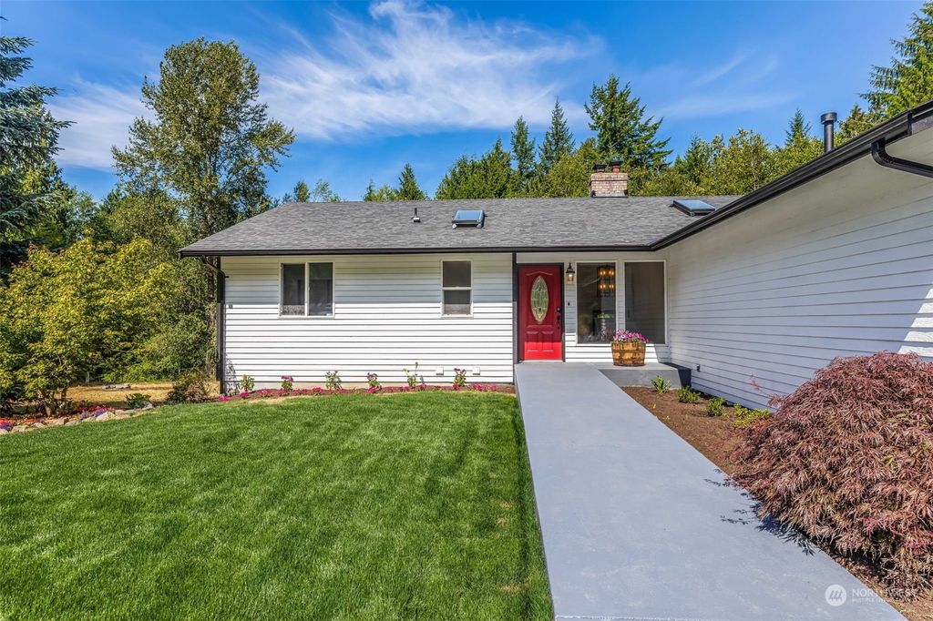 Photo of 28005 44th Avenue NE, Arlington, WA 98223 (MLS # 2140852)