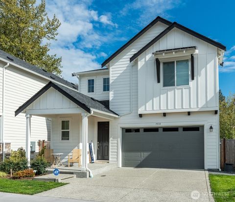 Photo of 7533 87th Drive NE, Marysville, WA 98270 (MLS # 2438467)