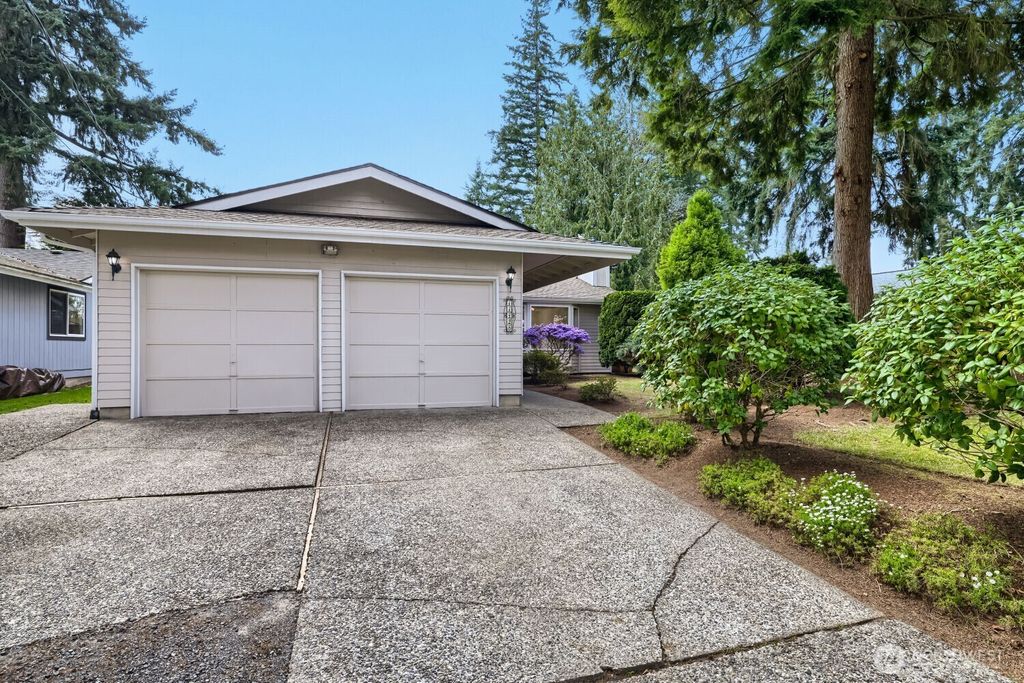 Photo of 11428 26th Drive SE, Everett, WA 98208 (MLS # 2506489)