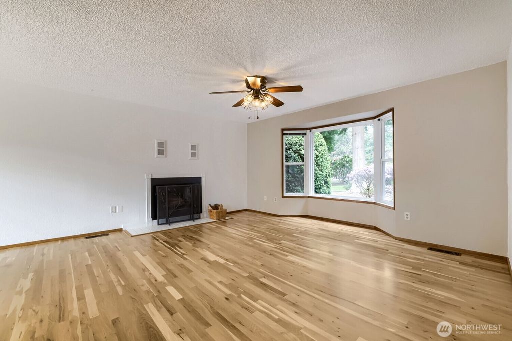 Photo of 11428 26th Drive SE, Everett, WA 98208 (MLS # 2506489)