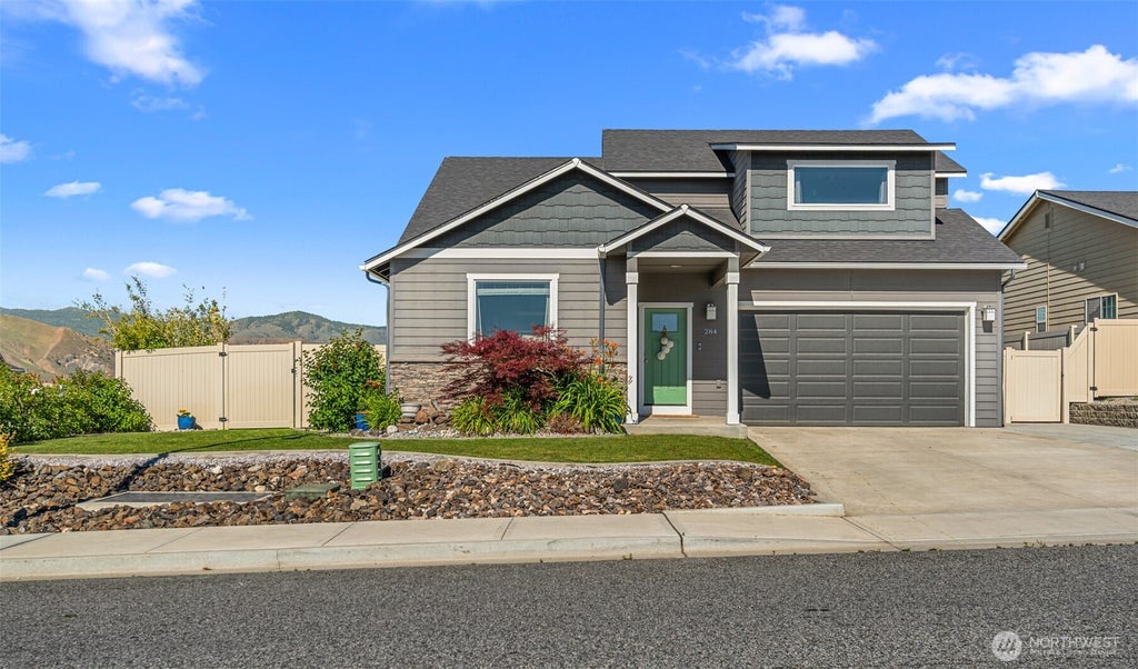 Photo of 284 S Nevada Avenue, East Wenatchee, WA 98802 (MLS # 2535663)