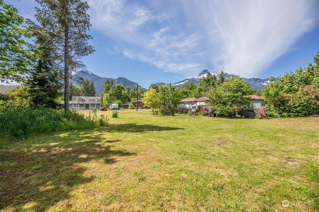 Photo of 1 xxxLot17 Cascade St Ln, Darrington, WA 98241 (MLS # 2248337)