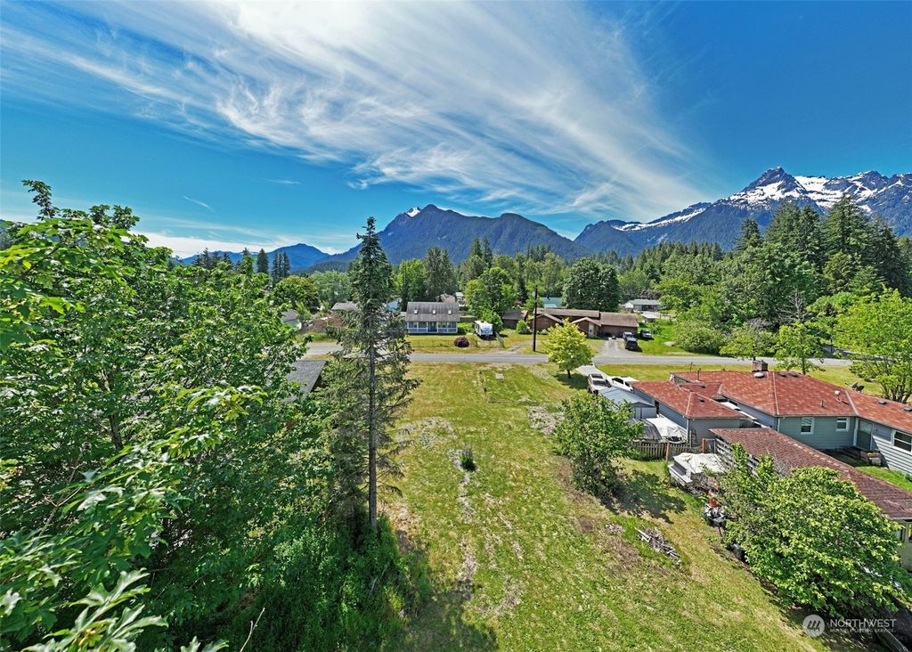 Photo of 1 xxxLot17 Cascade St Ln, Darrington, WA 98241 (MLS # 2248337)