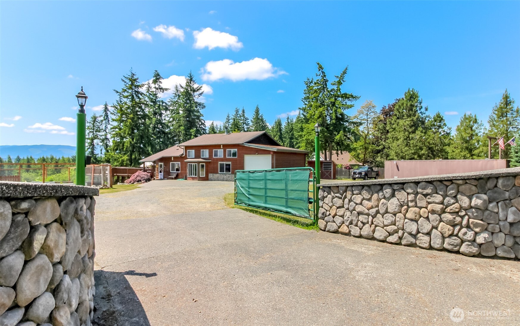 3116 Harts Lake Road S