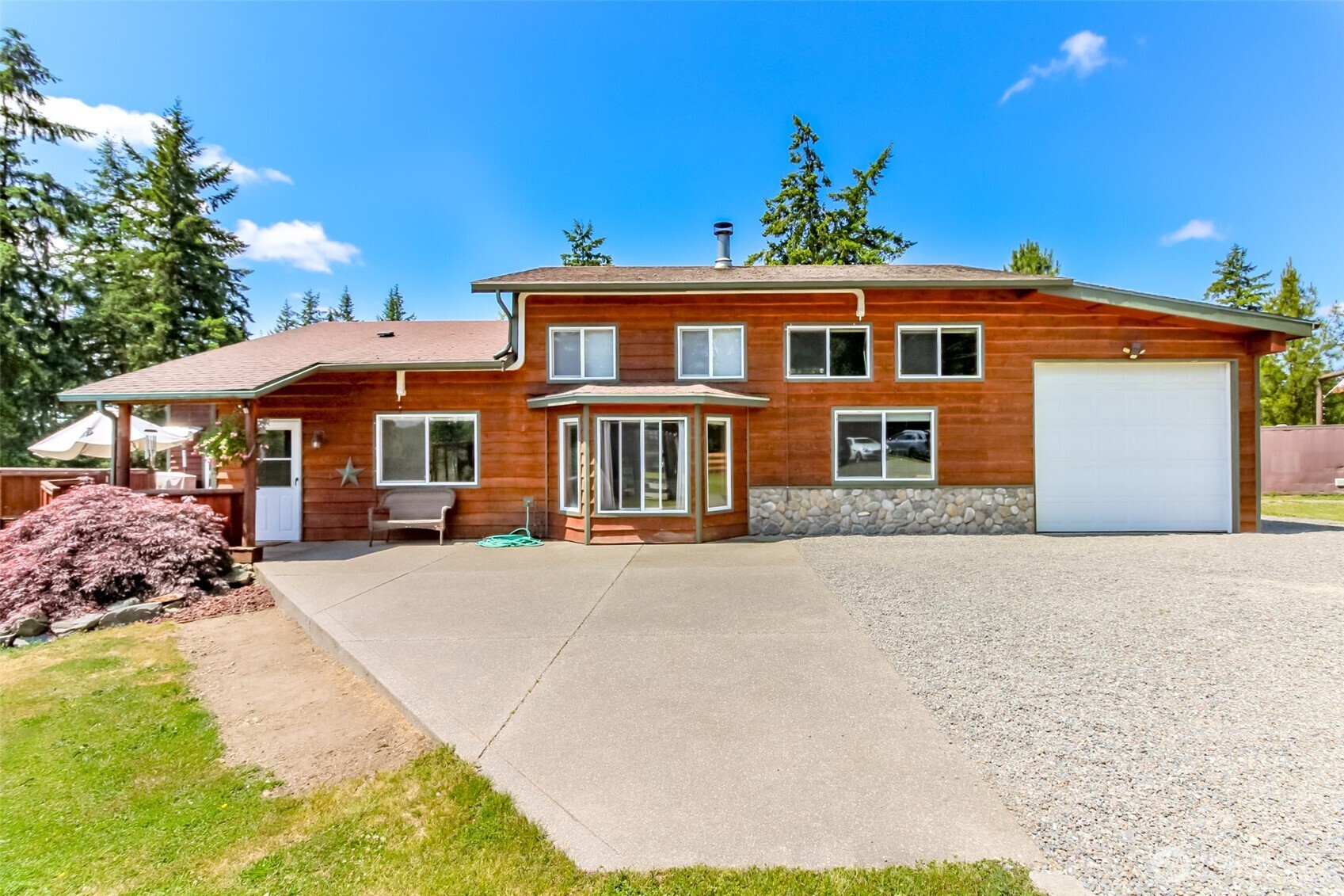 3116 Harts Lake Road S