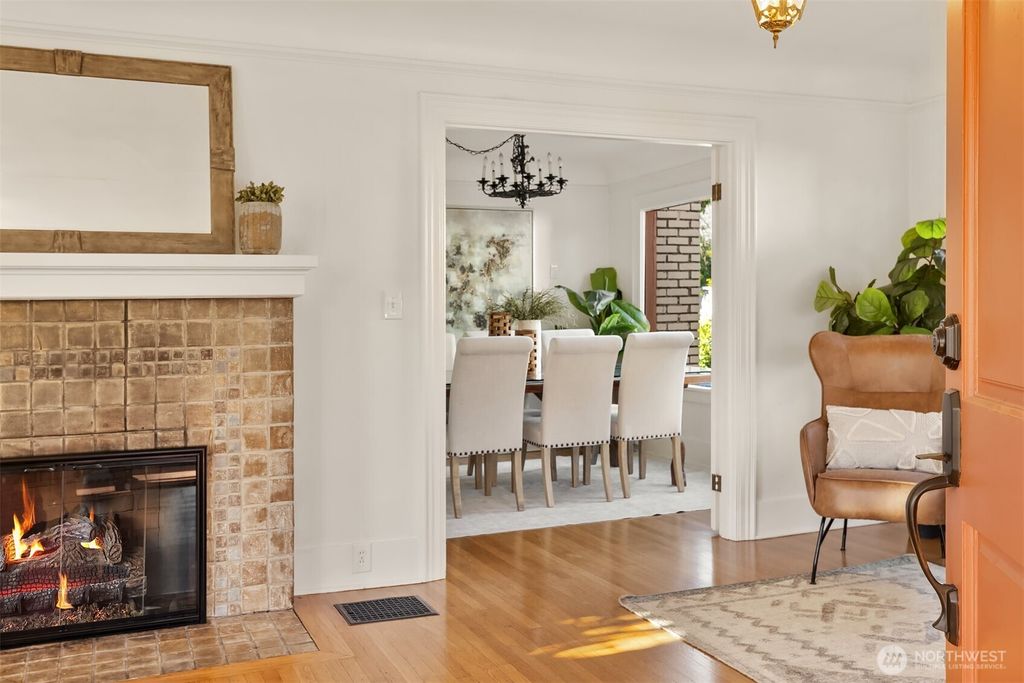 Photo of 1128 N 77th Street, Seattle, WA 98103 (MLS # 2346987)