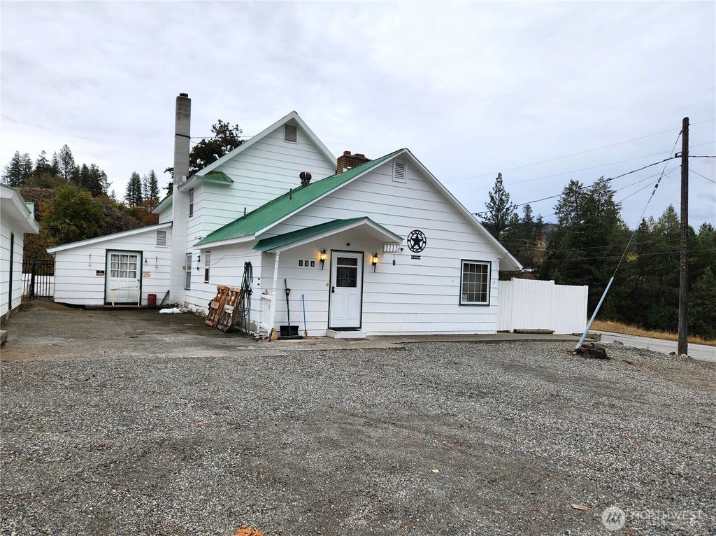 Photo of 124 W 9th St, Republic, WA 99166 (MLS # 2447059)