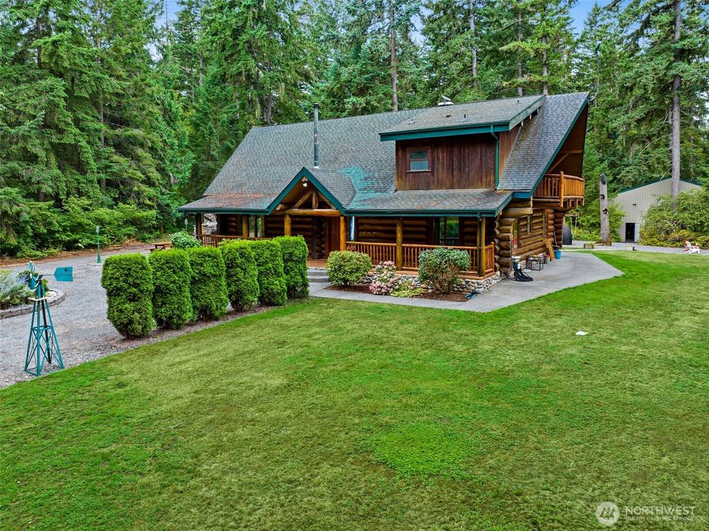 Photo of 33129 129th Way SE, Auburn, WA 98092 (MLS # 2419152)