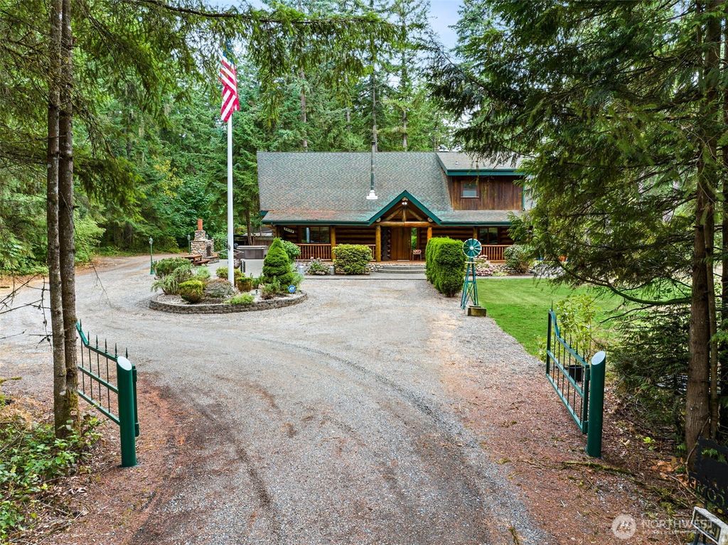 Photo of 33129 129th Way SE, Auburn, WA 98092 (MLS # 2419152)